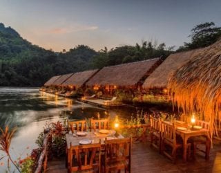 drijvende huisjes op de River Kwai: terras