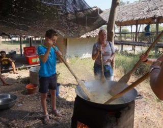 eten klaarmaken voor de olifanten