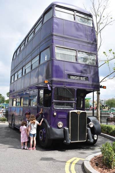 Universal Studios: Harry Potter bus