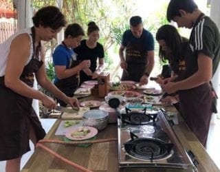 Thaise kookles met kinderen