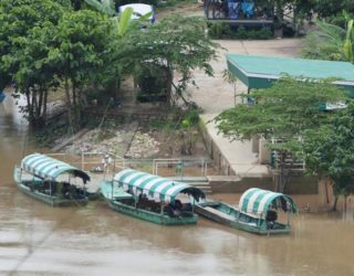 Mekong rivier met kinderen