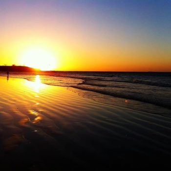 zonsondergang aan het strand van Tamarindo