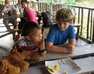 kinderen in Costa Rica