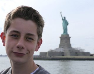 Met de boot naar het vrijheidsbeeld