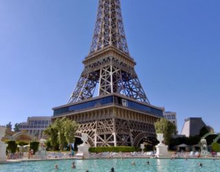 Eiffeltoren in Las Vegas: hotel + zwembad