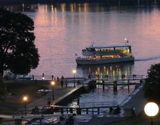 Ottawa Canada in de avond