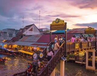 floating market experience