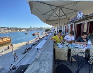 Op terras in Porto