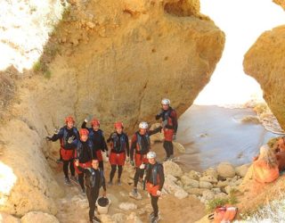 Groepsfoto: cliffjumpen