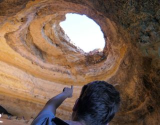 de prachtige grotten van de Algarve