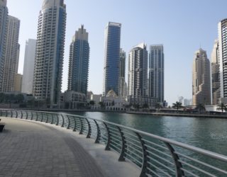 Dubai Marina met kinderen