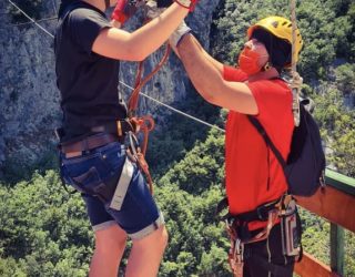 Ziplining Omis