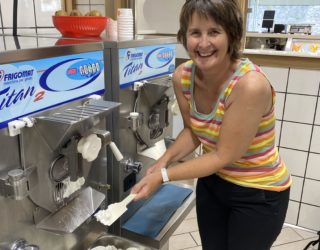 Liesbeth met eigen gelato