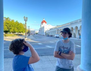 Wolf en Finn in Cienfuegos