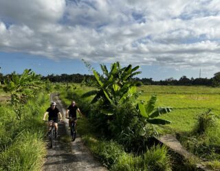 Fietsen vader kind Mengwi