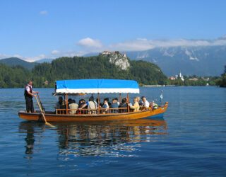 Met de Pletna op lake Bled