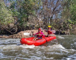 Genieten van rafting op de Sabierivier