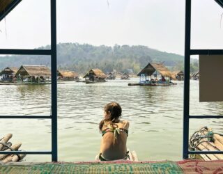 Chillen op de rafts met kinderen in Thailand