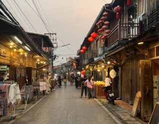 Gezellige lampionnen in Chiang Khan