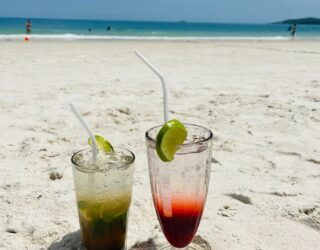 Cocktails op het strand van Koh Samet