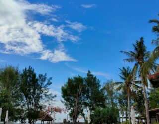 Zwembad strandhotel op Gili met kinderen