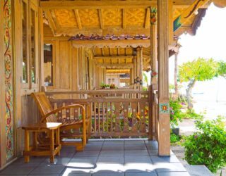 Authentieke bungalows op het strand Nusa Penida