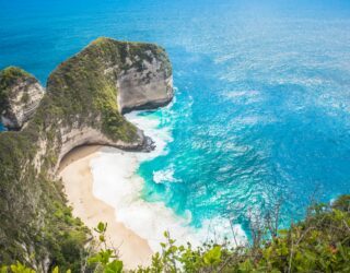 Stranden en kliffen op Nusa Penida