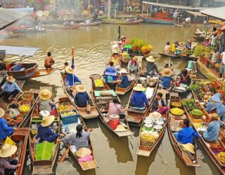 Drijvende markten in Thailand