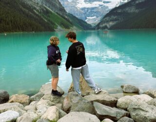 Kinderen bij Lake Louise