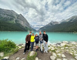 Instagramwaardige familiefoto aan Lake Louise