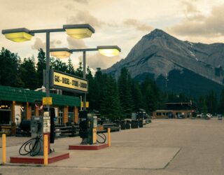 Benzinestation rond Jasper