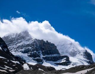 Athabasca gletsjer bij Columbia Icefield