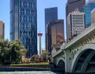 Calgary met Bow rivier