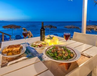 Heerlijk dineren aan het strand van het hotel in Zakynthos