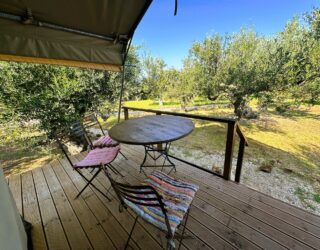 Terras glamping in Griekenland