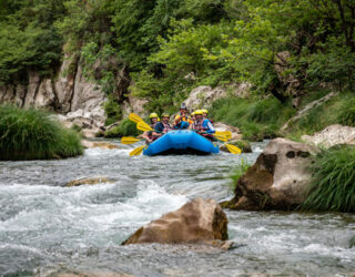 Raften en rotskloosters in Dimitsana