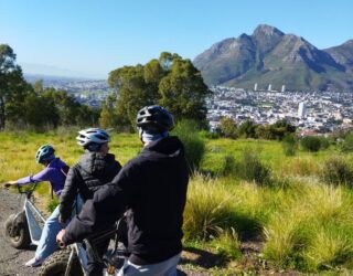 Met supersteps de Tafelberg af in Kaapstad