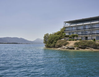 Hotel Poros Griekenland aan het water