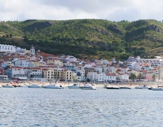 Sesimbra aan de kust van Portugal