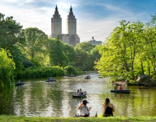Fiets met kinderen door Central Park in New York