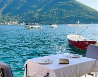 Hotel Perast aan de kade