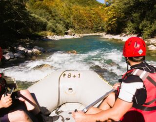 Raften op de Tara rivier in Montenegro