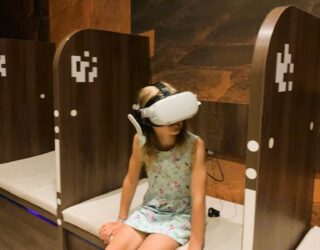 Kind met VR-bril in Split