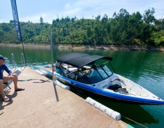 Speedboat voor watersporten in Portugal
