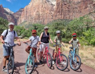 Familie op de fiets in Zion National Park