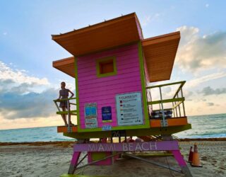 Kind op strandhuisje Miami Beach