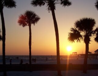 Zonsondergang aan Clearwater Beach in Florida