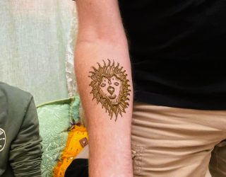 Een leeuw als Henna Tattoo