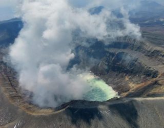 Mount Aso vanuit helikopter