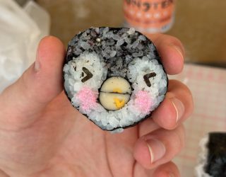 Sushirol in pinguin
